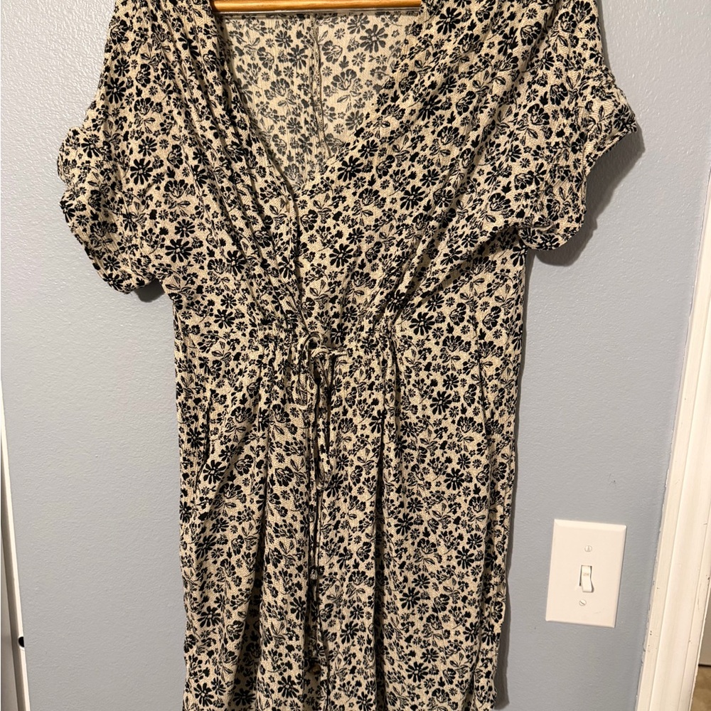 Promesa Black and Cream Floral Mini Dress
